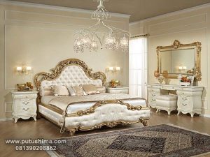 Kamar Set Mewah Gold