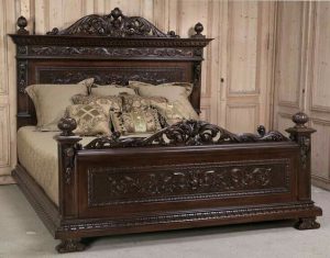 Tempat Tidur Jati Ukiran