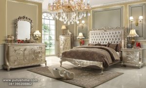 Kamar Set Mewah Klasik Gold
