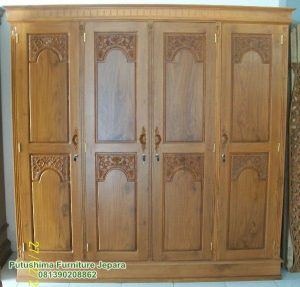 Lemari Pakaian Jati 4 Pintu Ukir Majapahit
