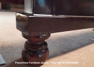 Foot Tempat Tidur Klasik Modern