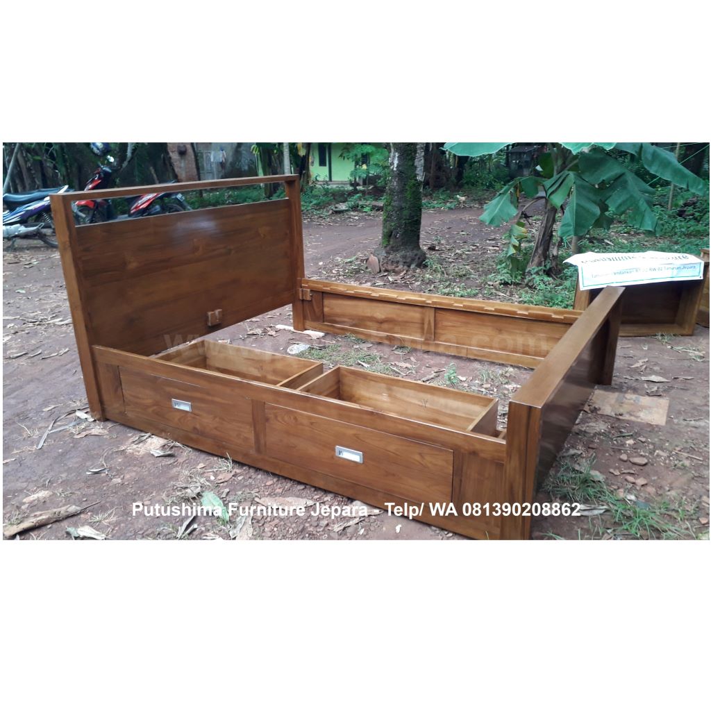 Tempat Tidur Jati 2 Laci Sebelah Kanan