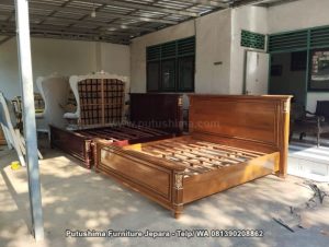 Tempat Tidur Modern Bonnet