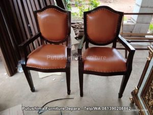 Kursi Teras Jati Klasik Quadran