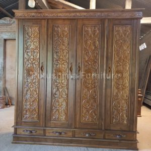 Lemari Pakaian 4 Pintu Ukir Matahari