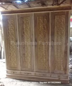 Lemari Pakaian 4 Pintu Ukir Matahari Mentah
