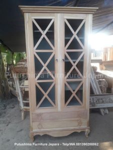 Lemari Pakaian Modern Warna Pink