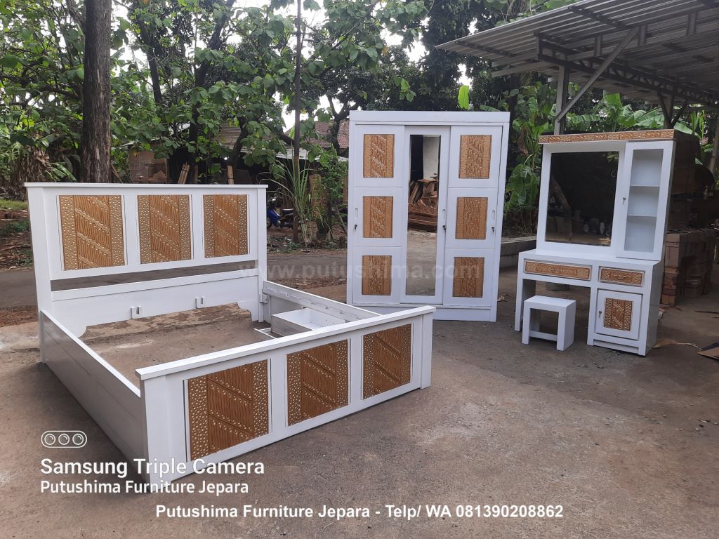 Set Tempat Tidur Minimalis Duco Gold