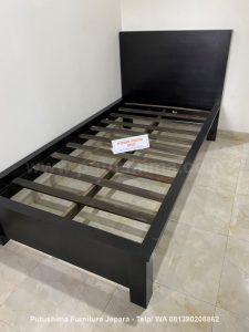 Tempat Tidur Minimalis Black