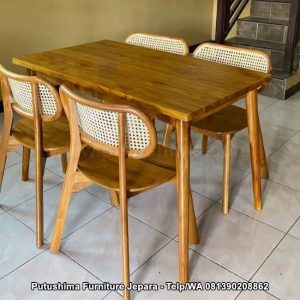 Set Meja Cafe 4 Kursi Rotan Oval